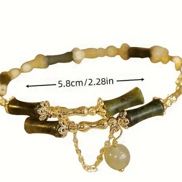 BRAND NEW ** JUST LISTED ** BEAUTIFUL WRAP AROUND BRACELET WITH SO MUCH DESIGN - Picture 4 of 4